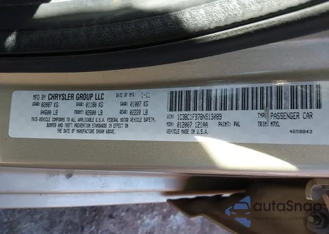 2011 Chrysler 200 Touring z USA, uszkodzony, nr VIN 1C3BC1FB7BN513089